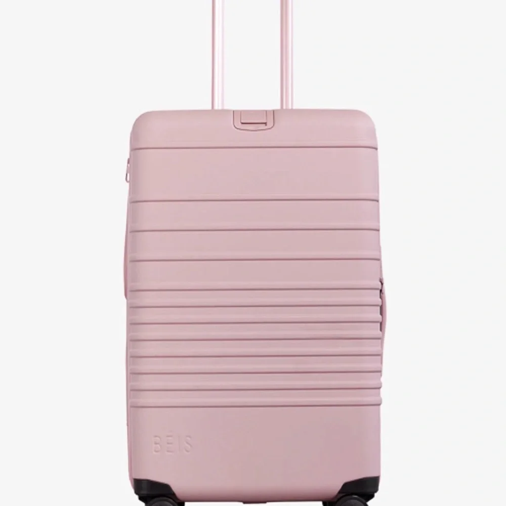NEW BEIS Medium Check-In Roller 
in Atlas Pink - Picture 4 of 5